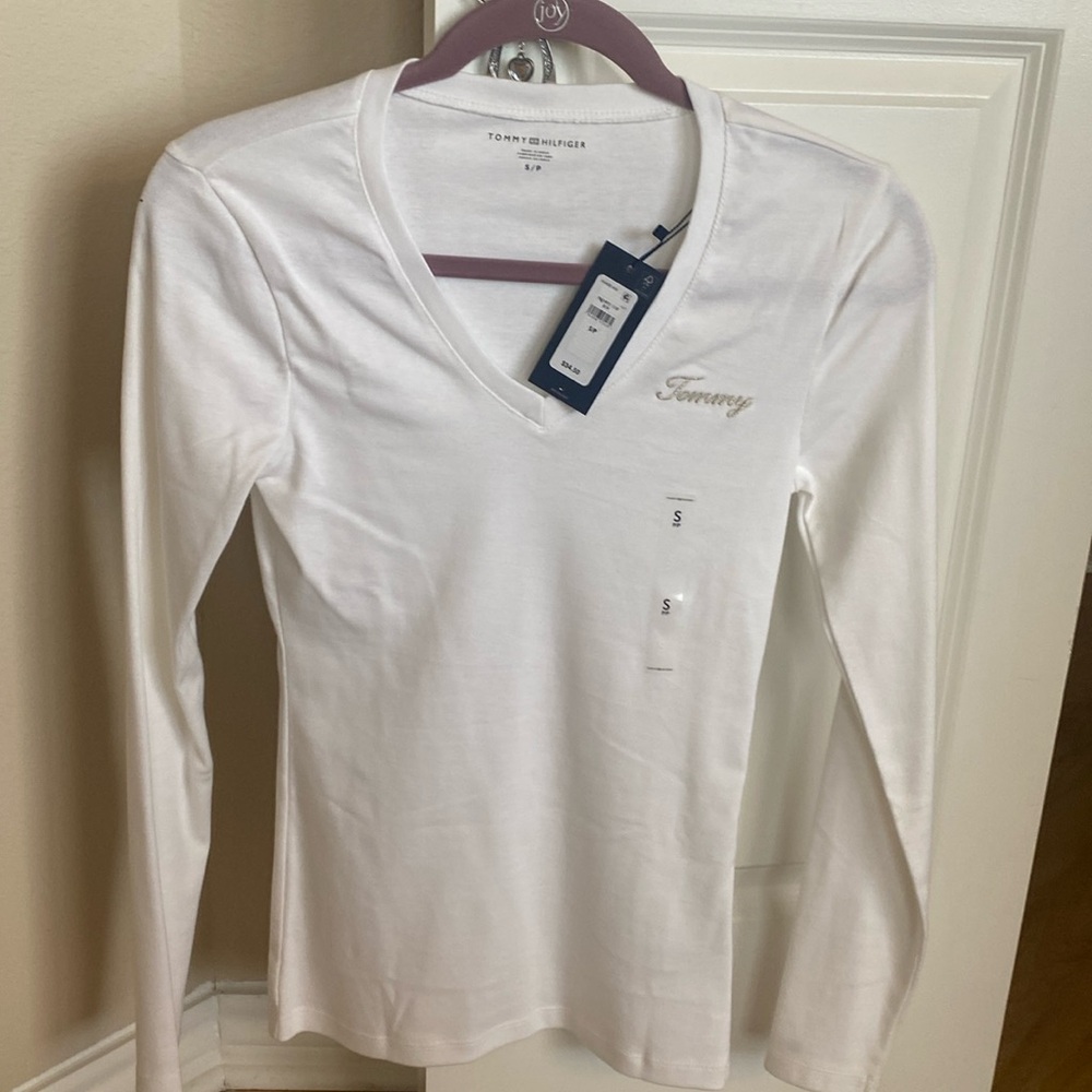 NWT Tommy Hilfiger white long sleeve T